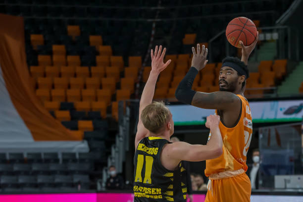 也需要承担 也需要承担